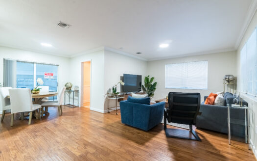 2270 HAVANA DR MIRAMAR 33023