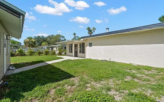 4135 DES MOINES NE ST PETERSBURG 33703